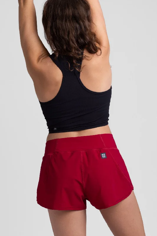 activewear-shorts-poppy-cranberry-solids