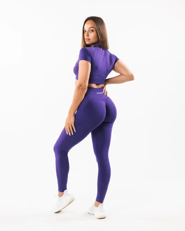 amplify-legging-electric-purple