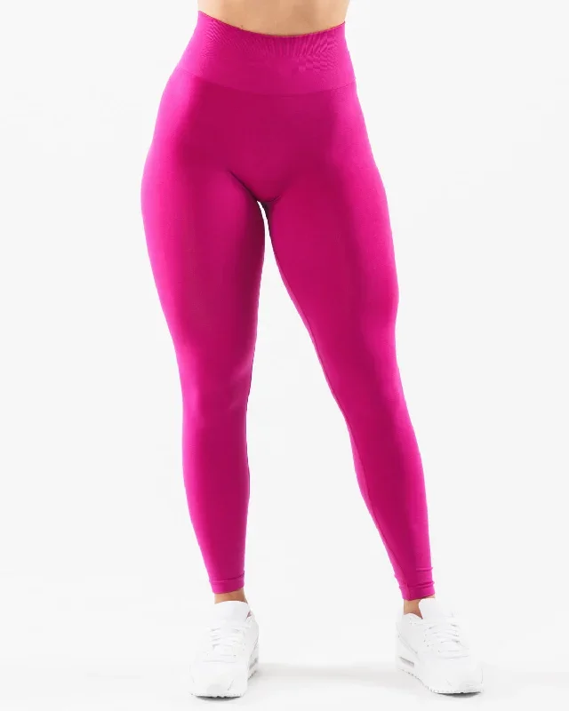 amplify-legging-magenta