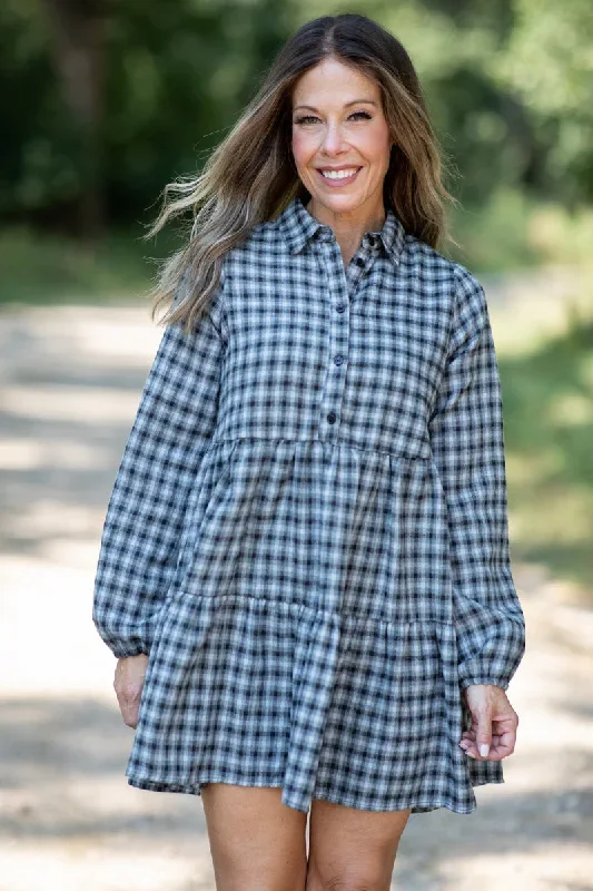 black-and-grey-gingham-long-sleeve-dress