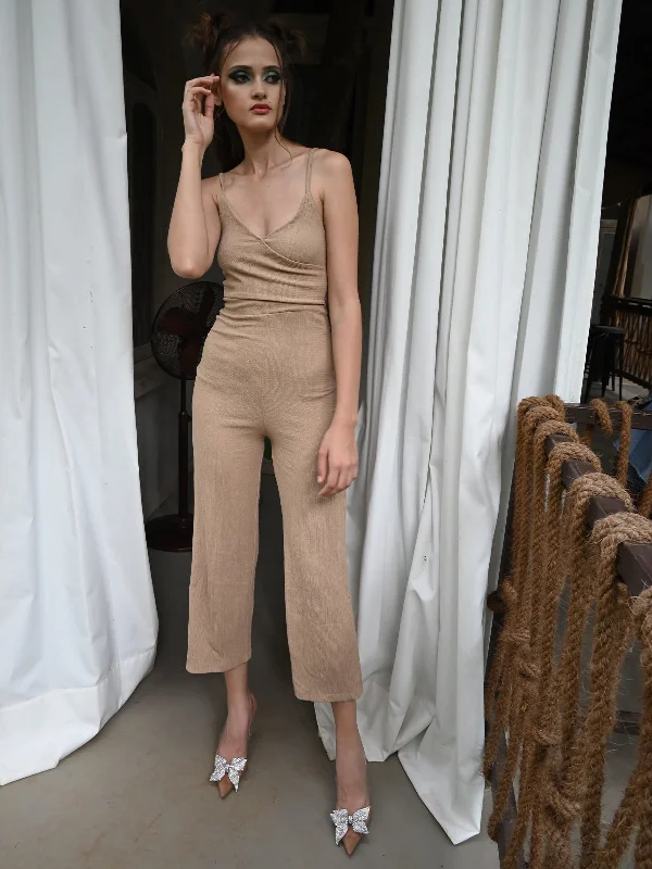 brown-spaghetti-strap-crinkled-polyester-lycra-jumpsuit-tr17xxs