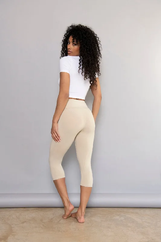 cropped-lightweight-leggings-beige