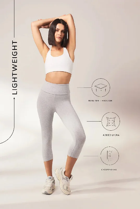 cropped-lightweight-leggings-light-grey