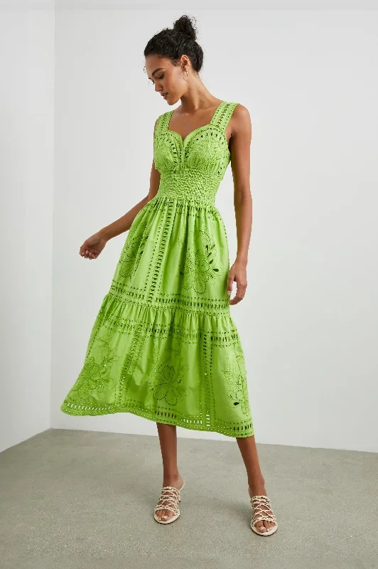 fawn-dress-island-green