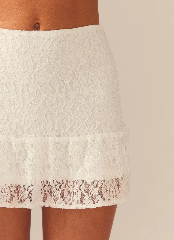 free-wild-lace-mini-skirt-ivory