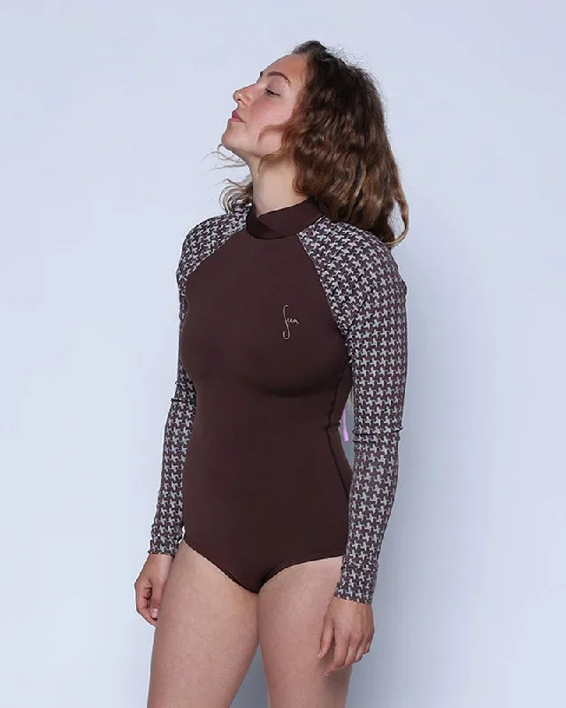 gaviotas-surf-suit-mustang