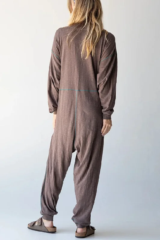 home-or-traveling-cotton-blend-long-sleeve-pocketed-loose-jumpsuit