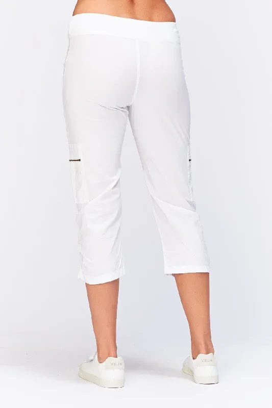 nadia-crop-white