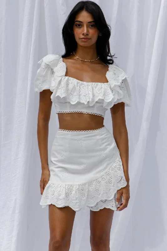 new-moon-scalloped-ruffle-trim-eyelet-skirt-white