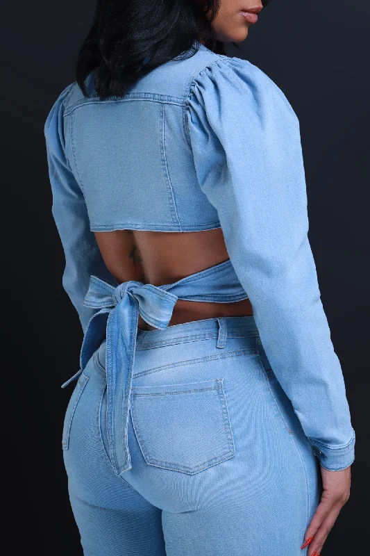 no-way-out-tie-around-denim-crop-top-light-wash