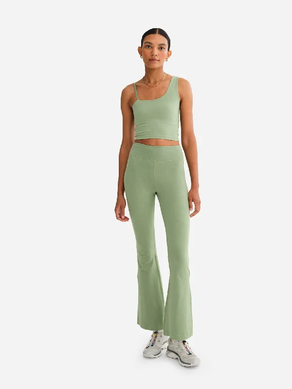 organic-stretch-bootcut-pant-kiwi