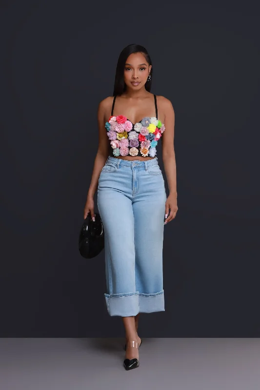 pretty-girl-floral-crop-top-black-multicolor