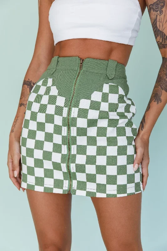 rewind-zipper-front-mini-skirt-checkered-green