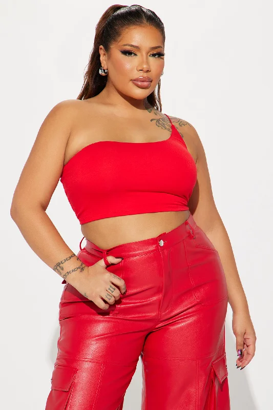 selena-one-shoulder-crop-top-red