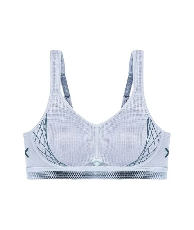 triumph-triaction-cardio-flow-wire-free-sports-bra-platinum