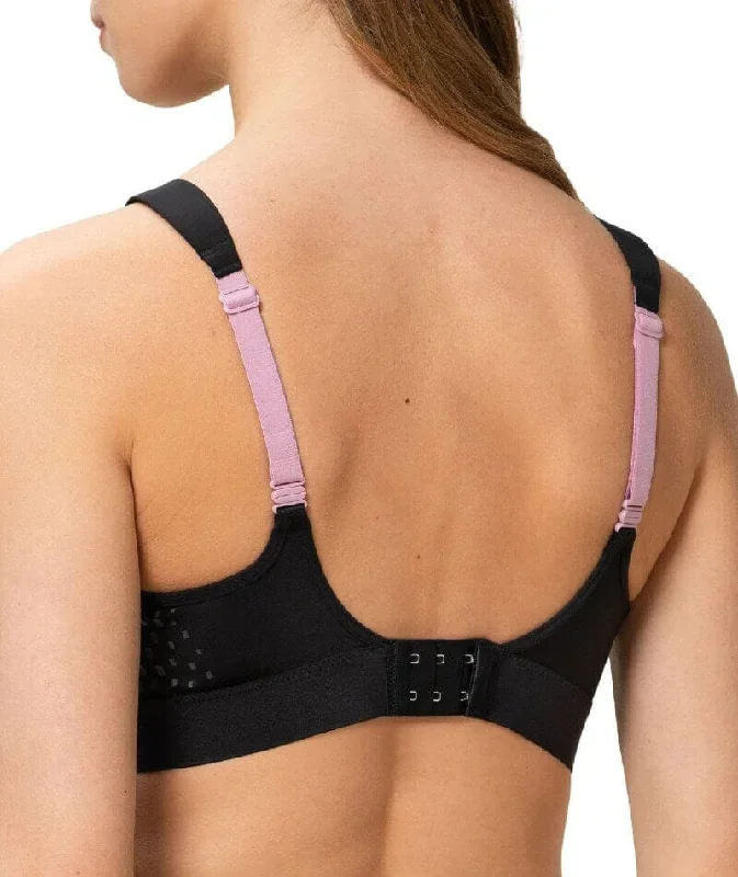 triumph-triaction-hybrid-lite-wire-free-sports-bra-black