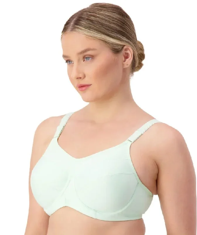 triumph-triaction-ultra-underwired-sports-bra-mint-frappe