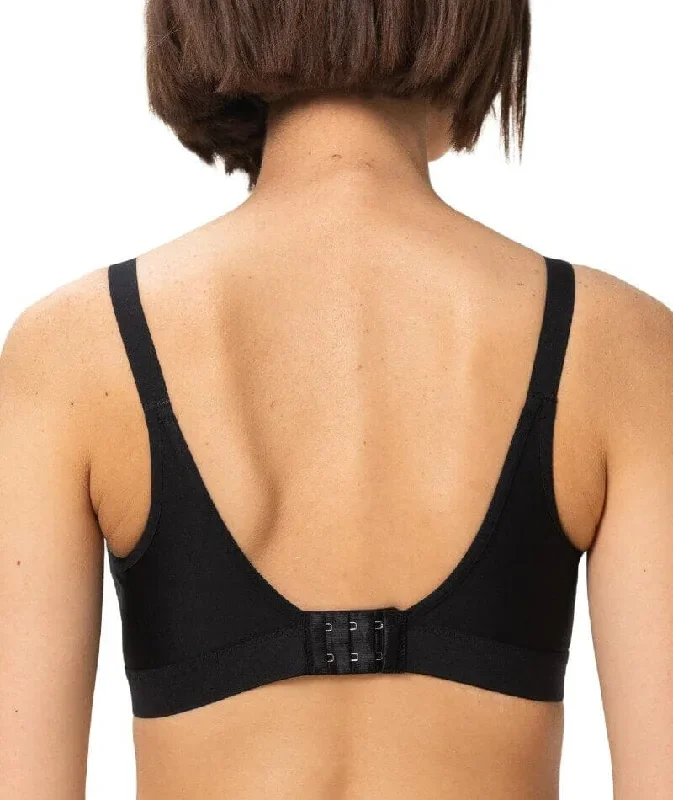 triumph-triaction-wellness-wire-free-sports-bra-black