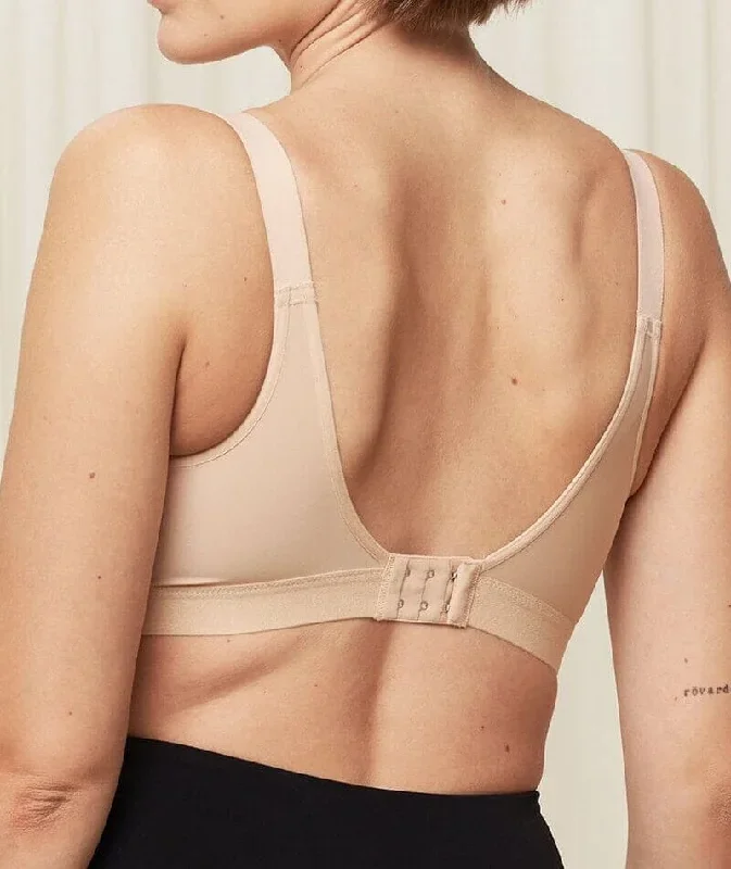 triumph-triaction-wellness-wire-free-sports-bra-neutral-beige