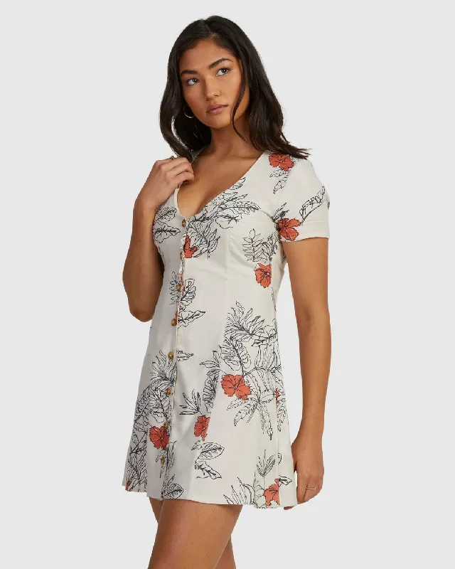 tropicalsy-understated-dress