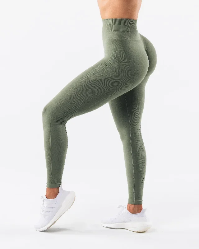 womens-amplify-contour-legging-noble-green