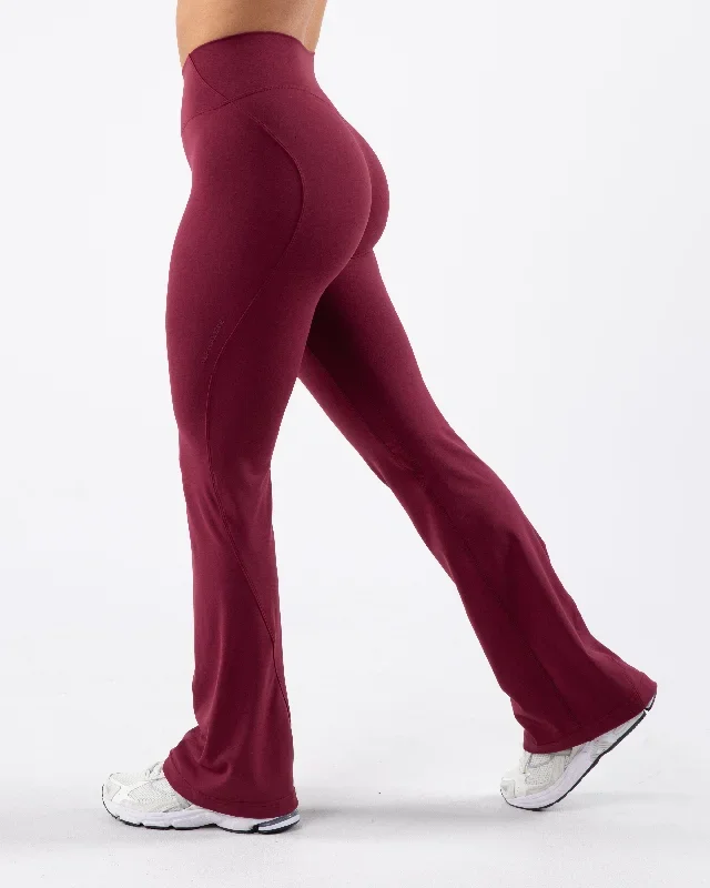 womens-aura-flared-pant-cran