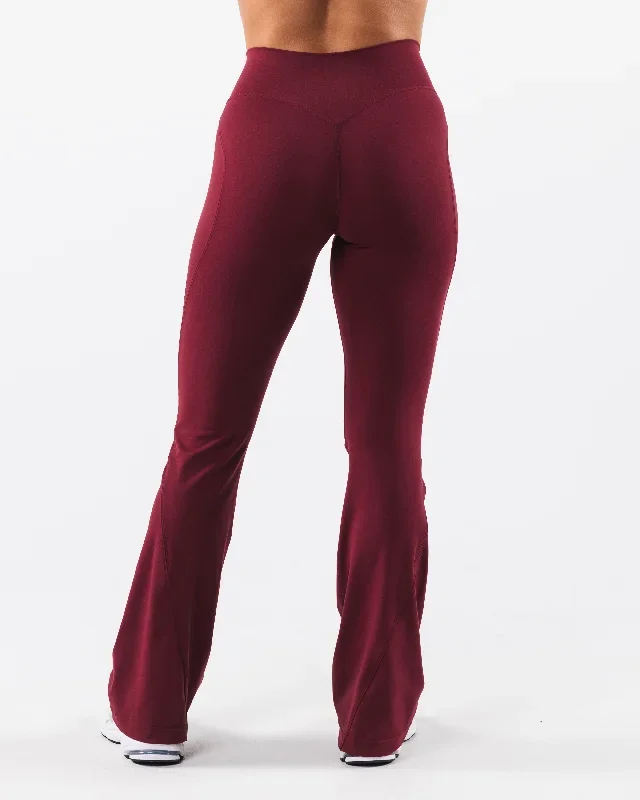 womens-aura-flared-pant-cran