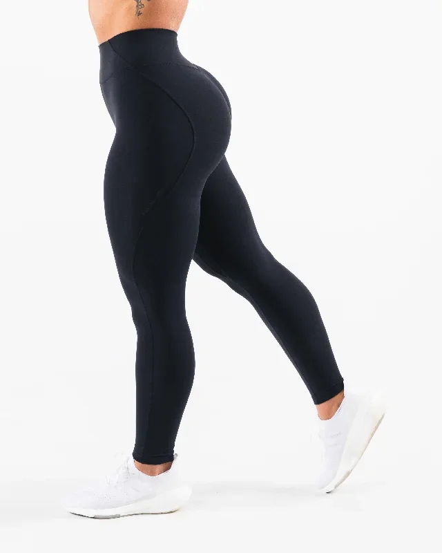 womens-aura-legging-black