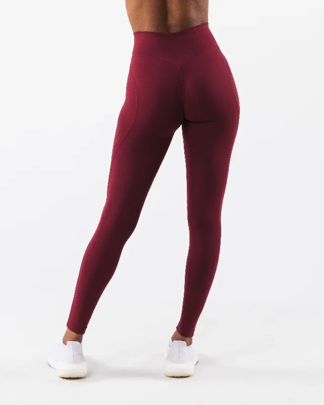 womens-aura-legging-cran