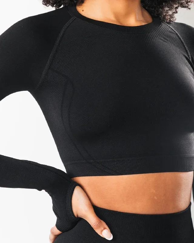 womens-stratus-long-sleeve-crop-black