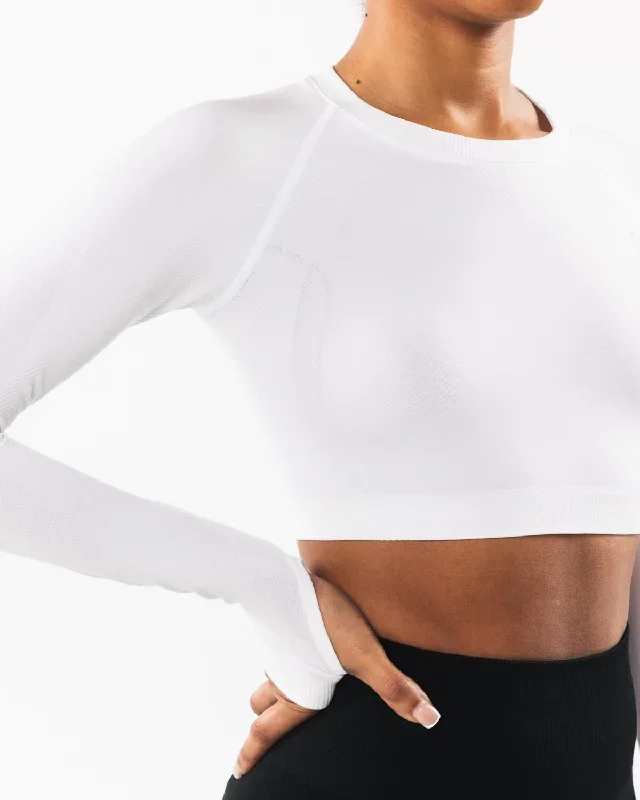 womens-stratus-long-sleeve-crop-white